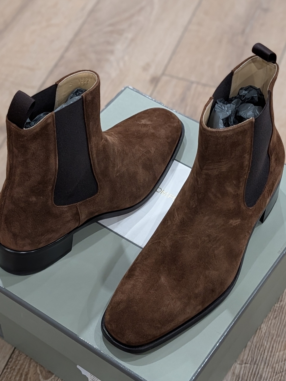 $1990 Mens TOM FORD Chelsea Suede Boots Burnt Brown US 11